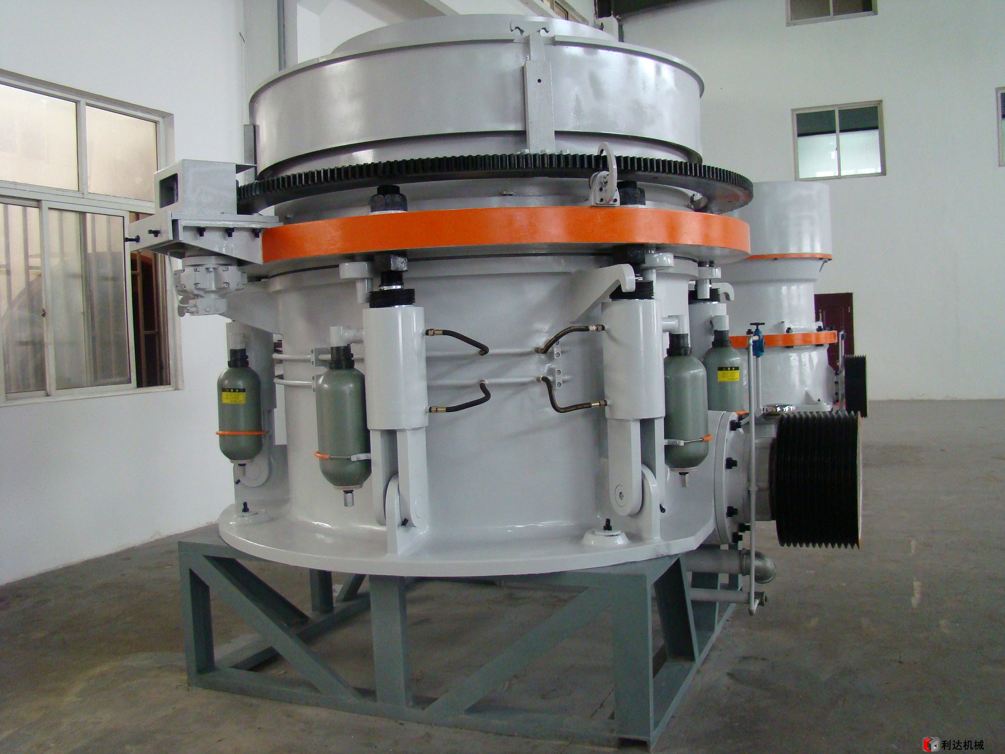 單缸圓錐破碎機